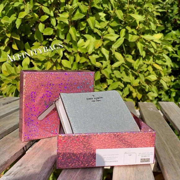 Boxed SM l-zip bifold wallet joeley Kate Spade NWT - Picture 5 of 8